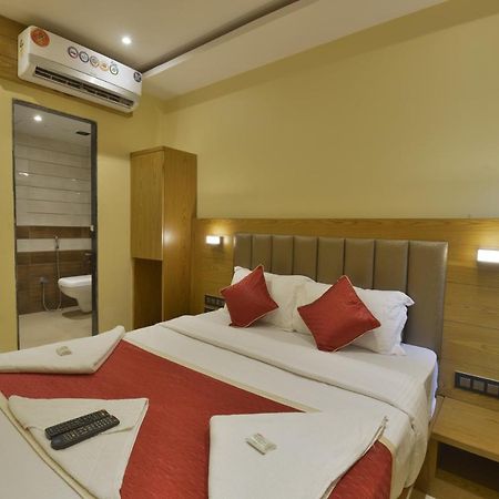Hotel Residency Park Mumbai  Buitenkant foto