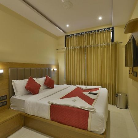 Hotel Residency Park Mumbai  Buitenkant foto