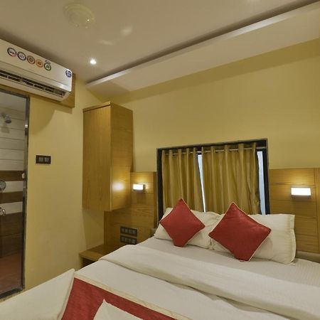 Hotel Residency Park Mumbai  Buitenkant foto
