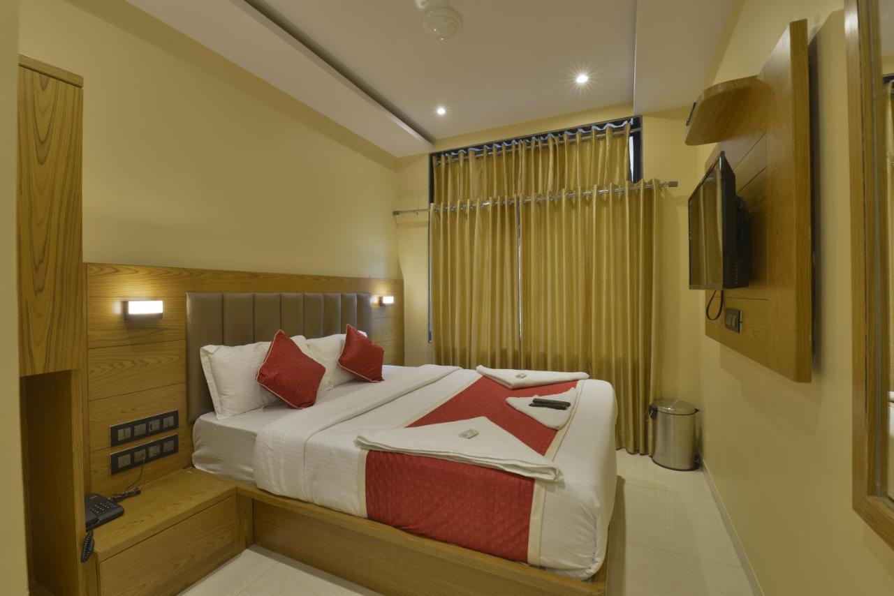 Hotel Residency Park Mumbai  Buitenkant foto