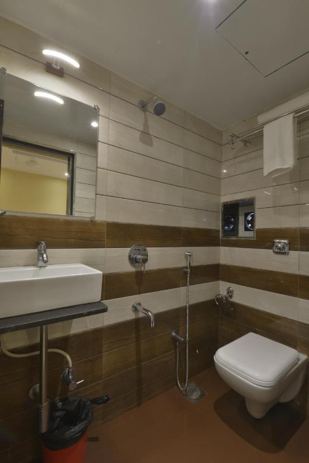 Hotel Residency Park Mumbai  Buitenkant foto