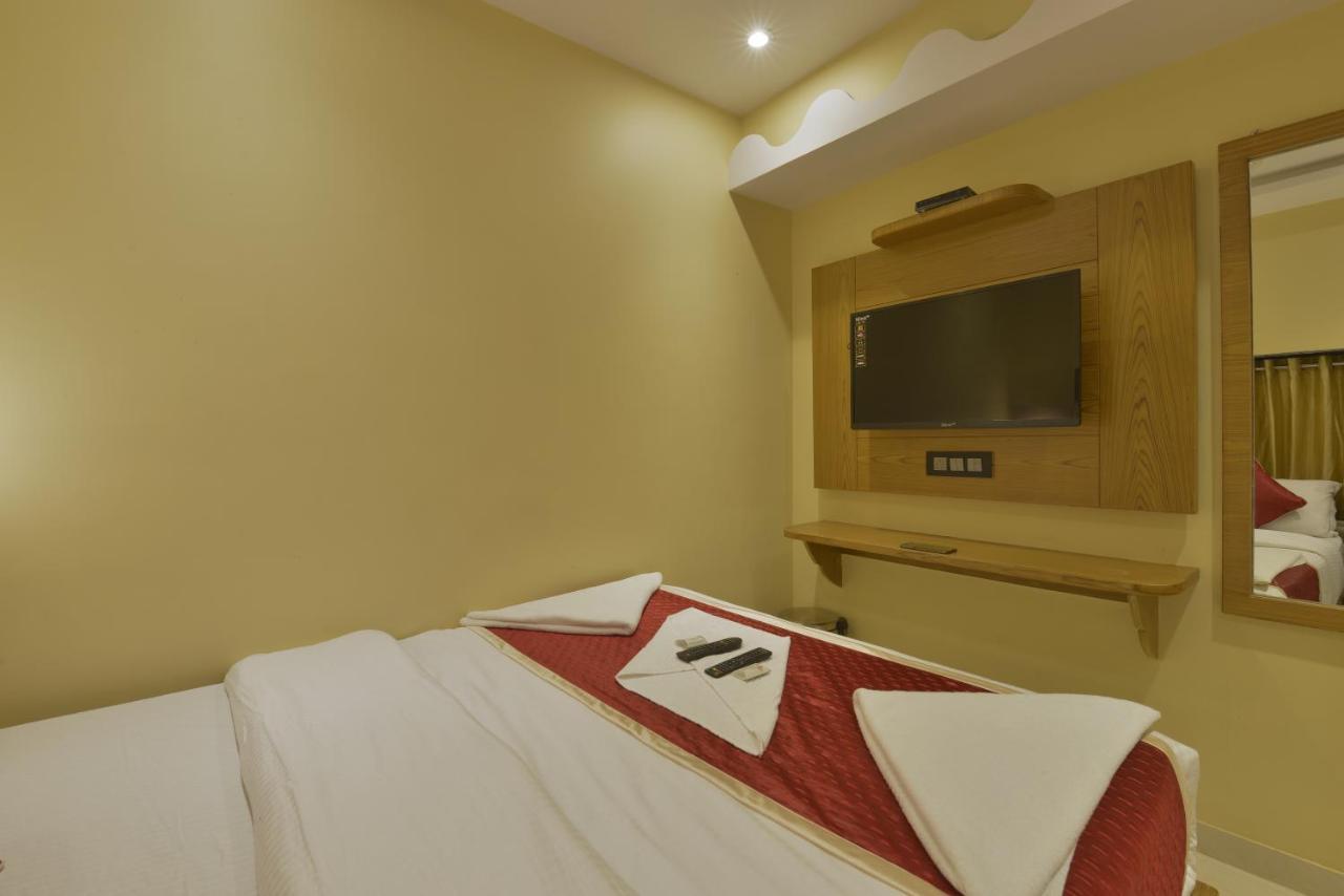 Hotel Residency Park Mumbai  Buitenkant foto
