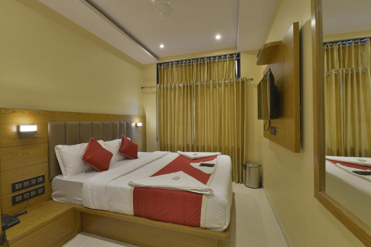 Hotel Residency Park Mumbai  Buitenkant foto