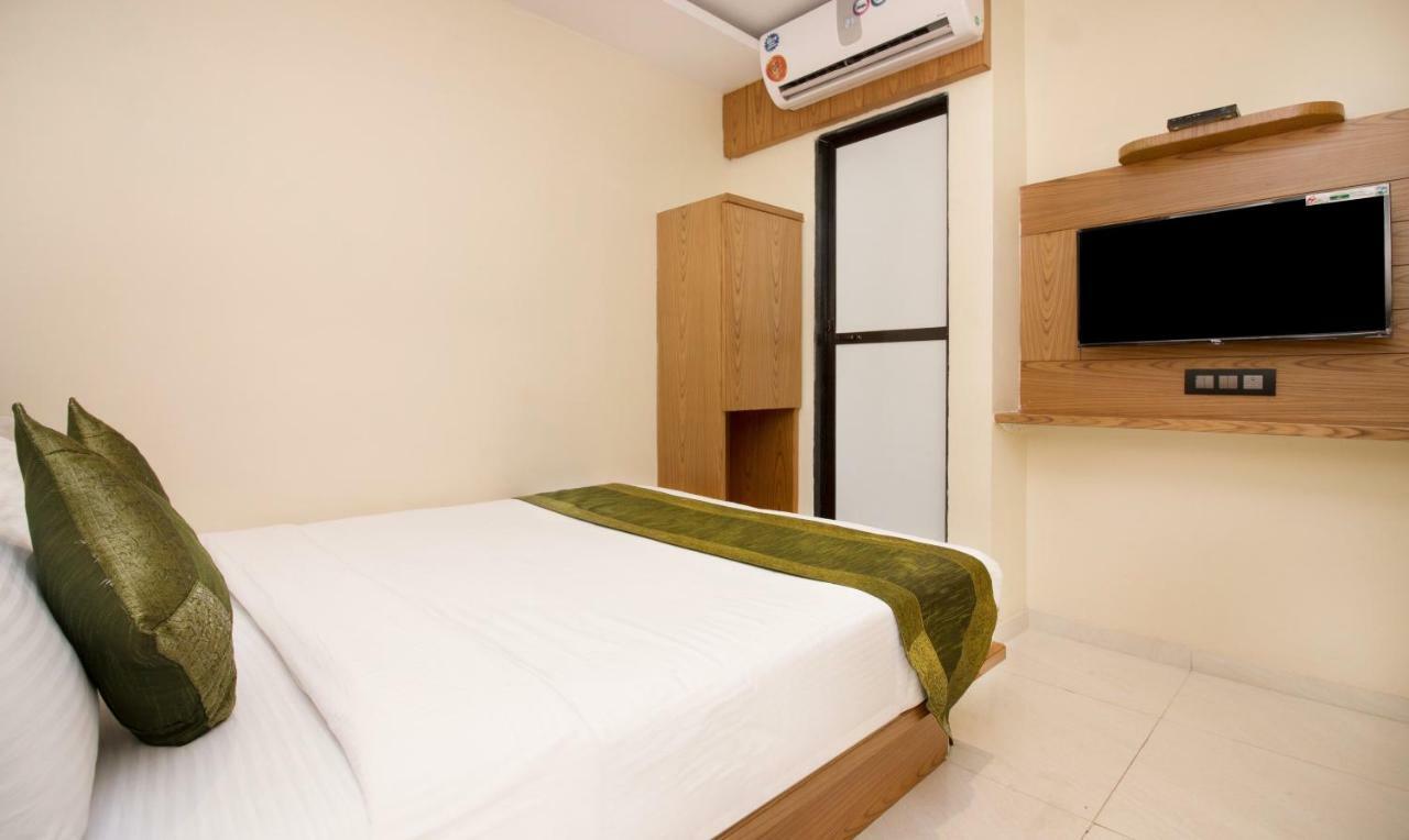 Hotel Residency Park Mumbai  Buitenkant foto