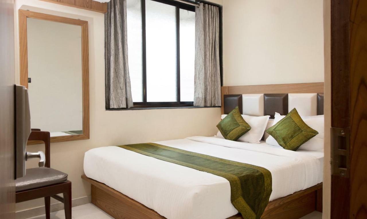 Hotel Residency Park Mumbai  Buitenkant foto