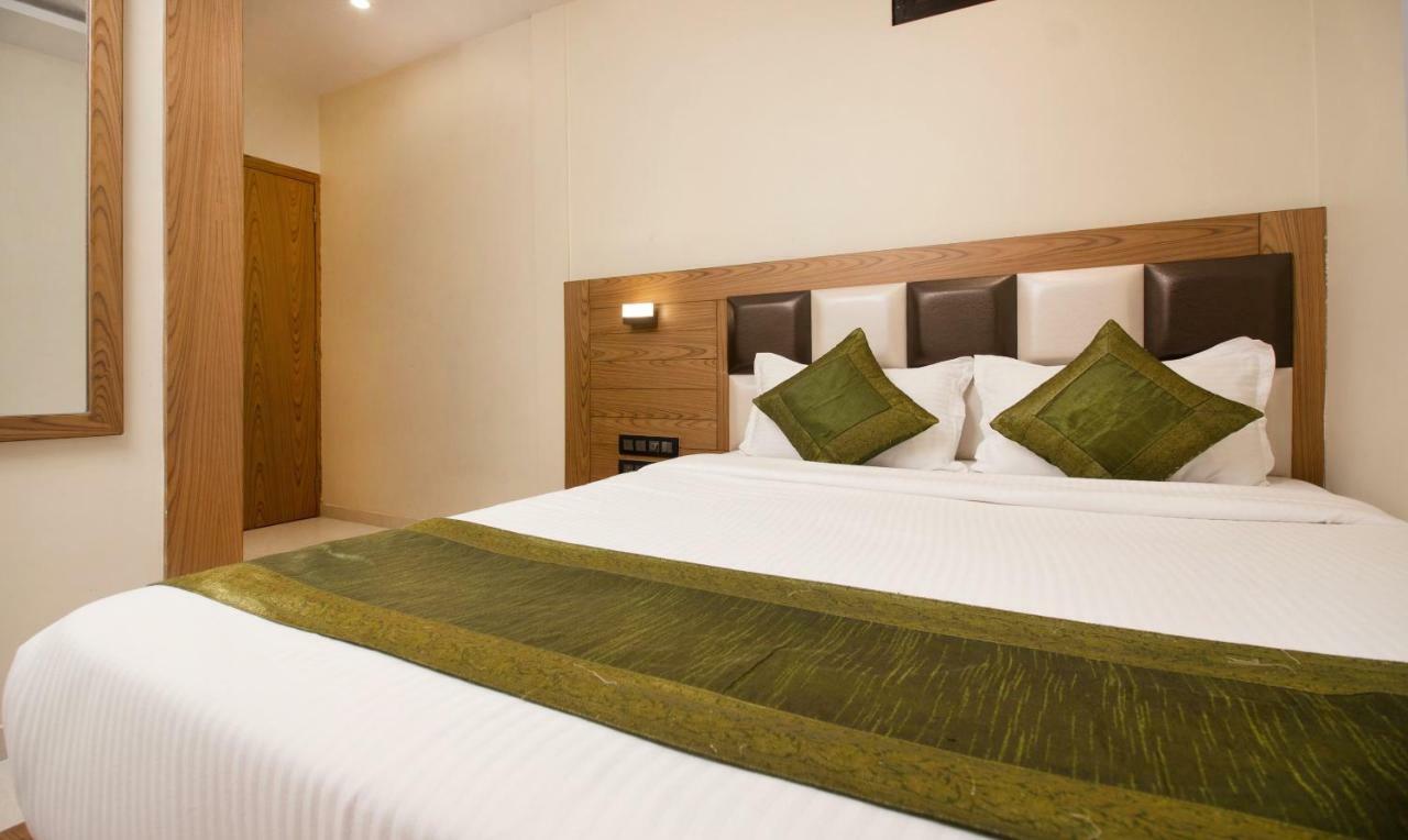 Hotel Residency Park Mumbai  Buitenkant foto