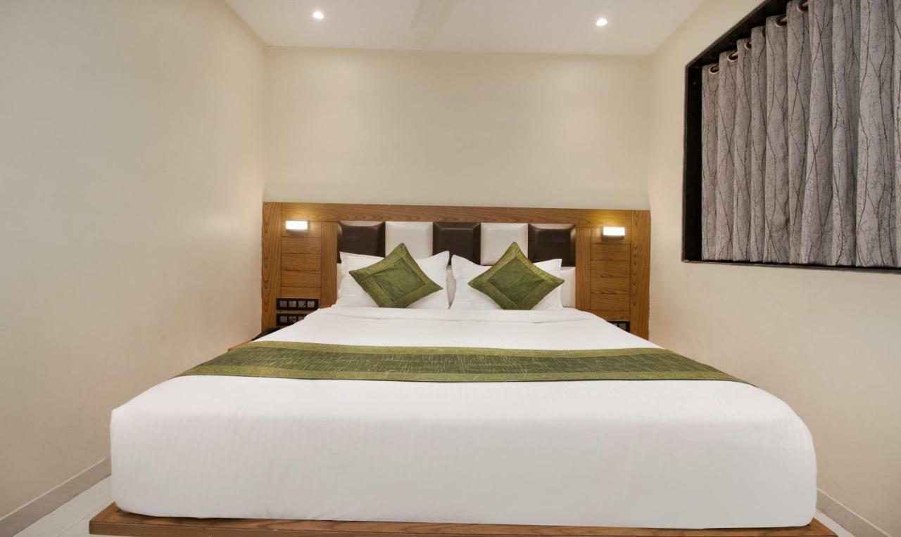 Hotel Residency Park Mumbai  Buitenkant foto