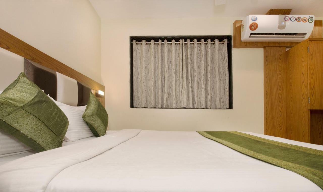 Hotel Residency Park Mumbai  Buitenkant foto